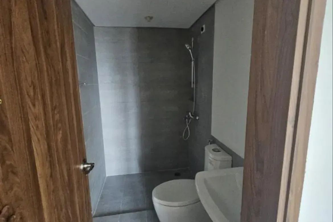 2 Bedroom Condo for Sale in Greenhills, San Juan, Metro Manila near MRT-3 Santolan – photo 3