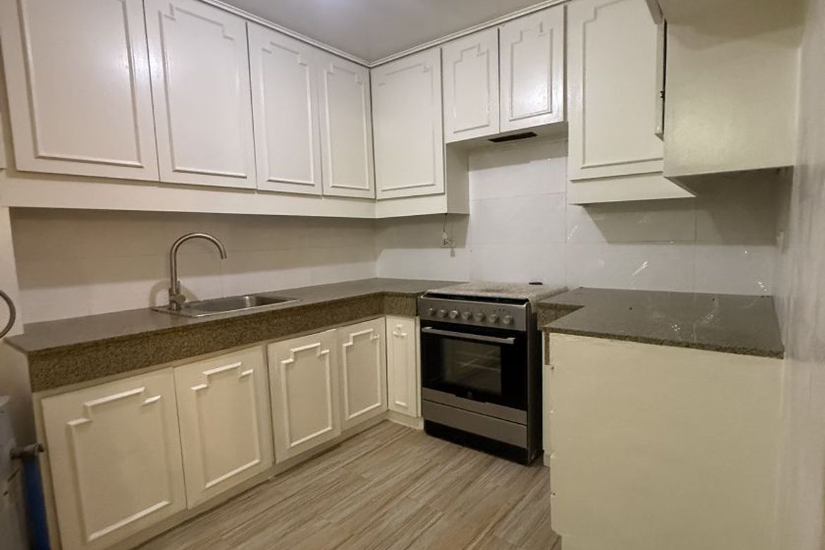 2 Bedroom Condo for Sale in Greenhills, San Juan, Metro Manila near MRT-3 Santolan – photo 3