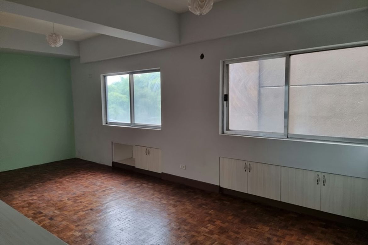 2 Bedroom Condo for Sale in Greenhills, San Juan, Metro Manila near MRT-3 Santolan – photo 2