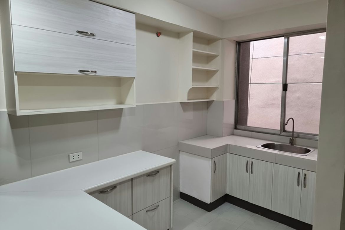 2 Bedroom Condo for Sale in Greenhills, San Juan, Metro Manila near MRT-3 Santolan – photo 6