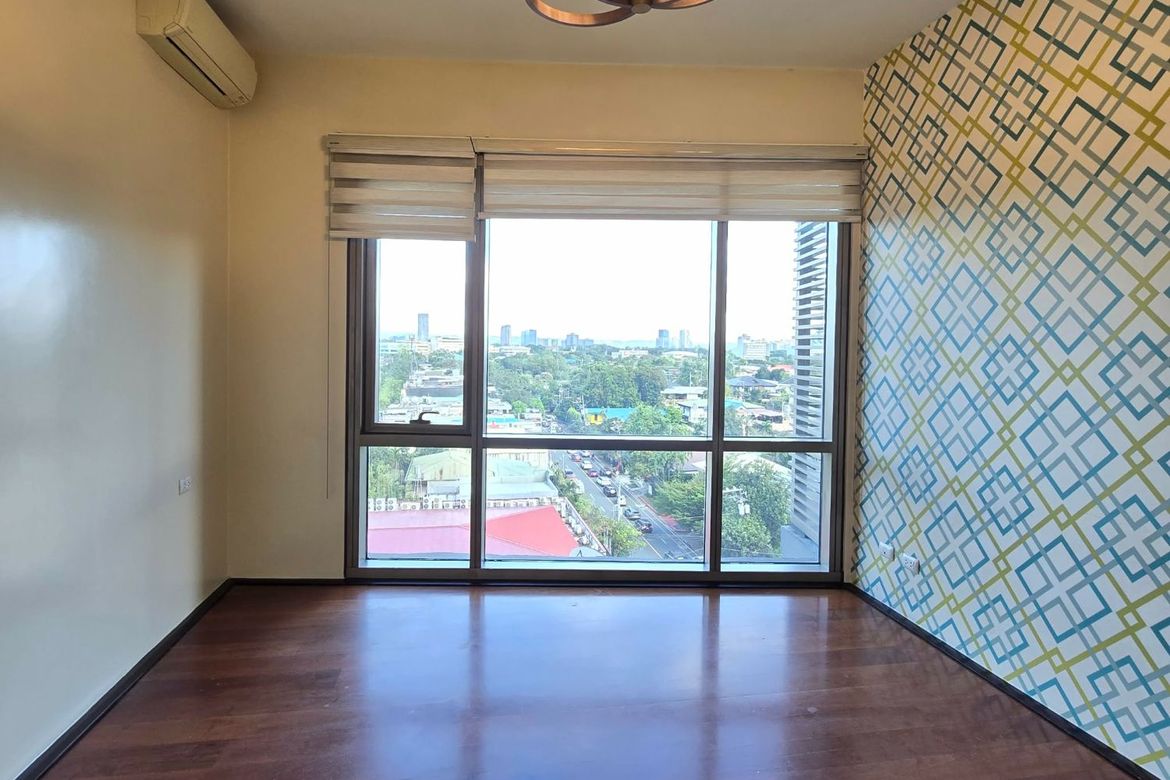 2 Bedroom Condo for Sale in Greenhills, San Juan, Metro Manila near MRT-3 Santolan – photo 4