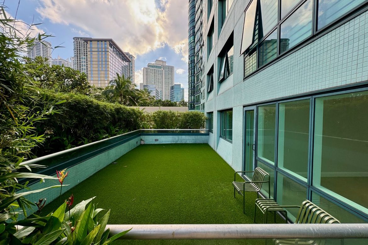 2 Bedroom Condo for Sale in Hidalgo Place, Rockwell, Makati City