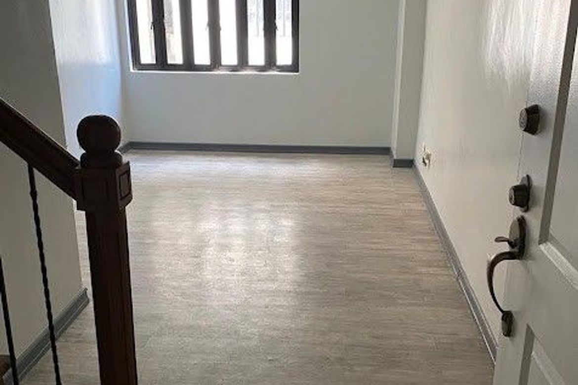 2 Bedroom Condo for Sale in Highway Hills, Mandaluyong, Metro Manila near MRT-3 Boni
