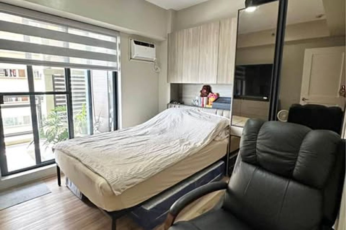 2 Bedroom Condo for Sale in Highway Hills, Mandaluyong, Metro Manila near MRT-3 Boni – photo 3