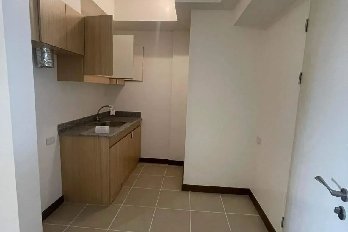 2 Bedroom Condo for Sale in Infina Towers, Marilag, Quezon City, Metro Manila near LRT-2 Anonas – photo 4
