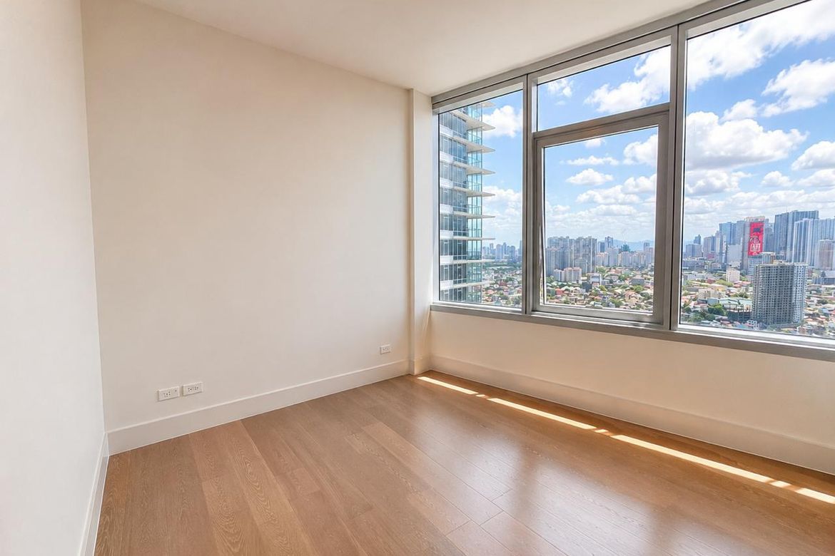2 Bedroom Condo for Sale in Joya Lofts and Towers, Guadalupe Viejo, Makati City near MRT-3 Guadalupe – photo 13