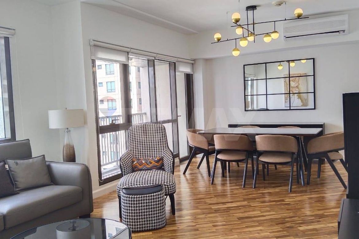 2 Bedroom Condo for Sale in Joya Lofts and Towers, Rockwell, Makati City near MRT-3 Guadalupe