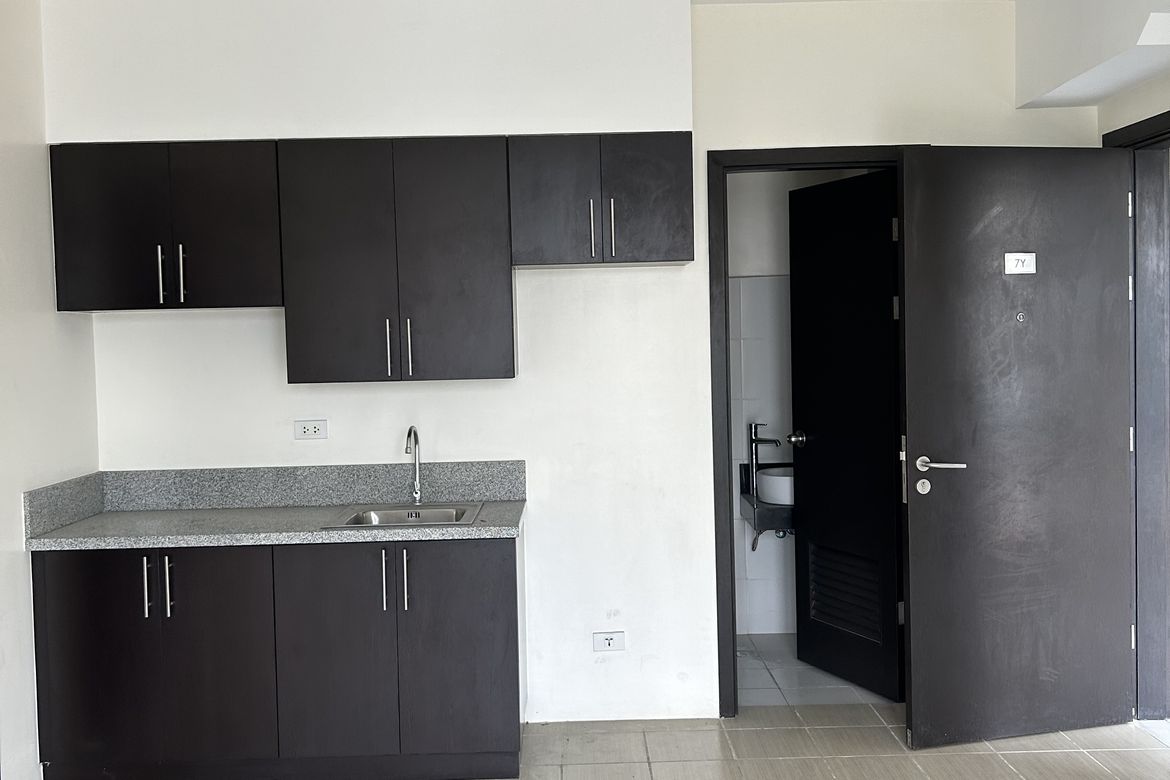2 Bedroom Condo for Sale in Kasara Urban Resort Residences, Ugong, Pasig, Metro Manila – photo 3
