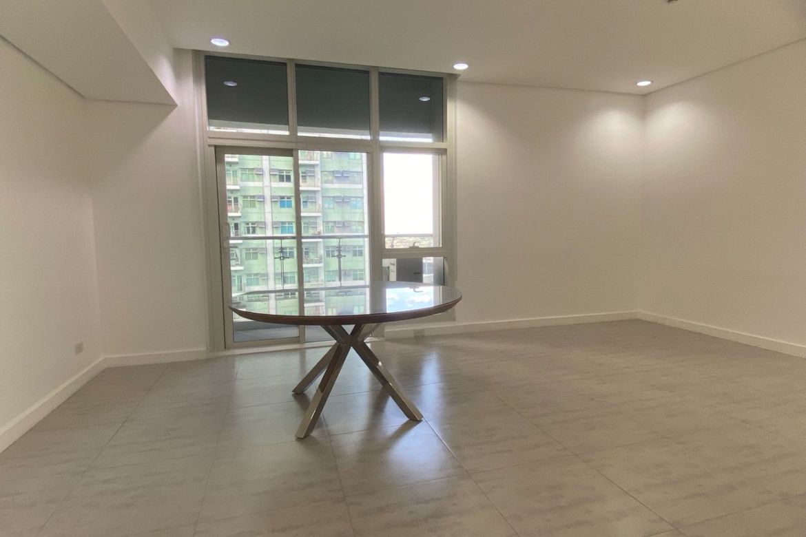 2 Bedroom Condo for Sale in Katipunan, Quezon City, Metro Manila near LRT-1 Roosevelt – photo 6