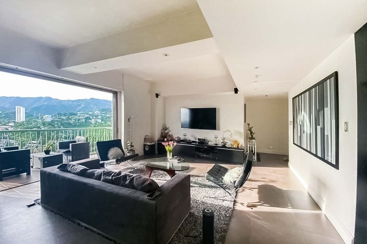 2 Bedroom Condo for Sale in Lahug, Cebu City, Cebu