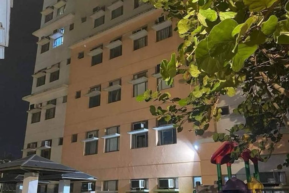 2 Bedroom Condo for Sale in Malate, Manila, Metro Manila near LRT-1 Vito Cruz