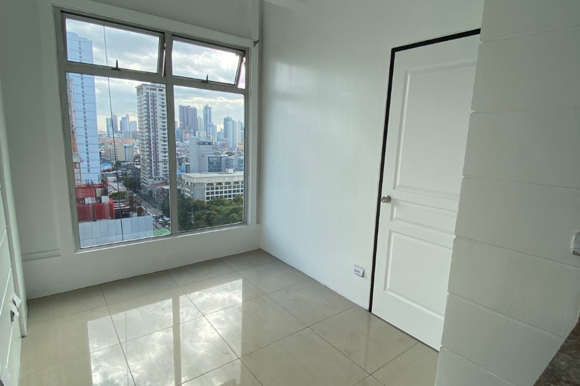 2 Bedroom Condo for Sale in Manila, Metro Manila near LRT-2 Legarda – photo 8