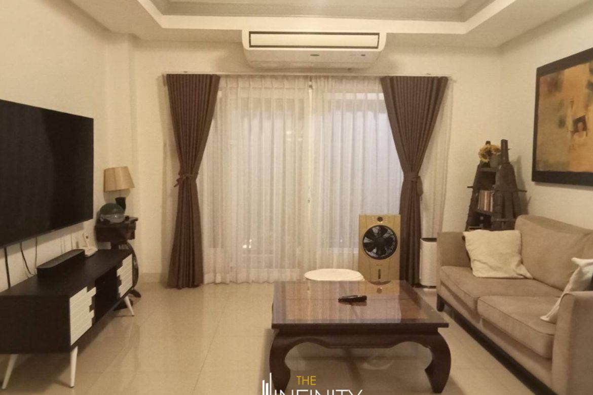 2 Bedroom Condo for Sale in McKinley Hill Garden Villas, McKinley Hill, Taguig, Metro Manila