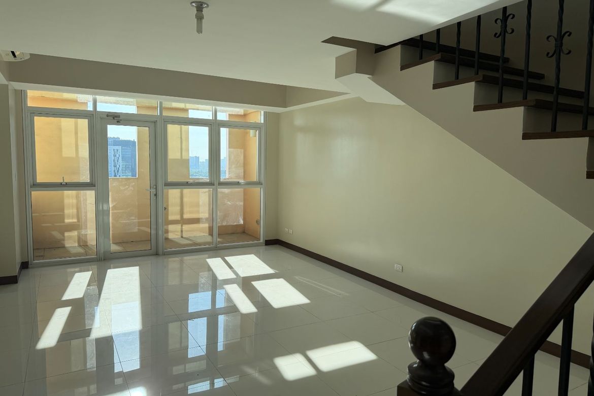 2 Bedroom Condo for Sale in McKinley Hill, Taguig, Metro Manila