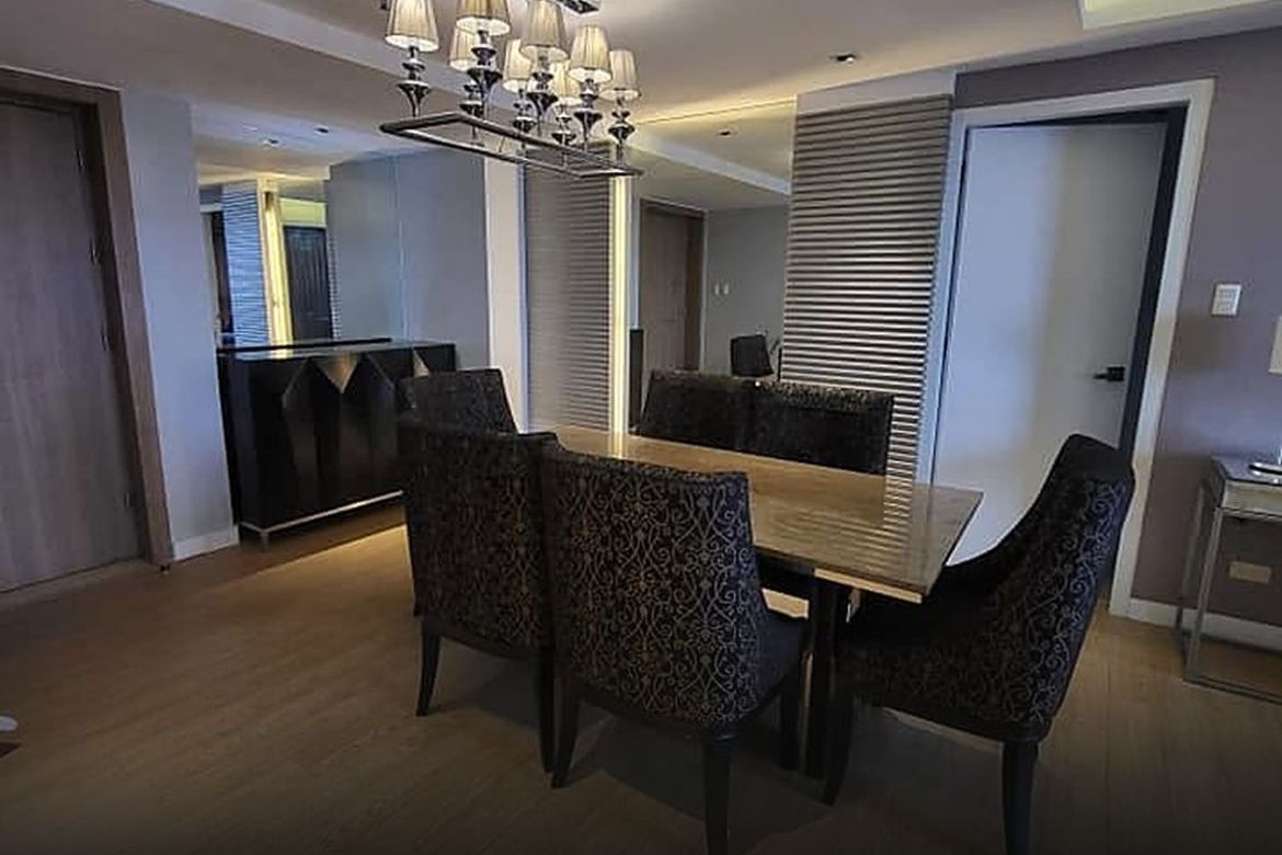 2 Bedroom Condo for Sale in One Shangri-La Place, Wack-Wack Greenhills, Mandaluyong, Metro Manila near MRT-3 Shaw Boulevard – photo 6