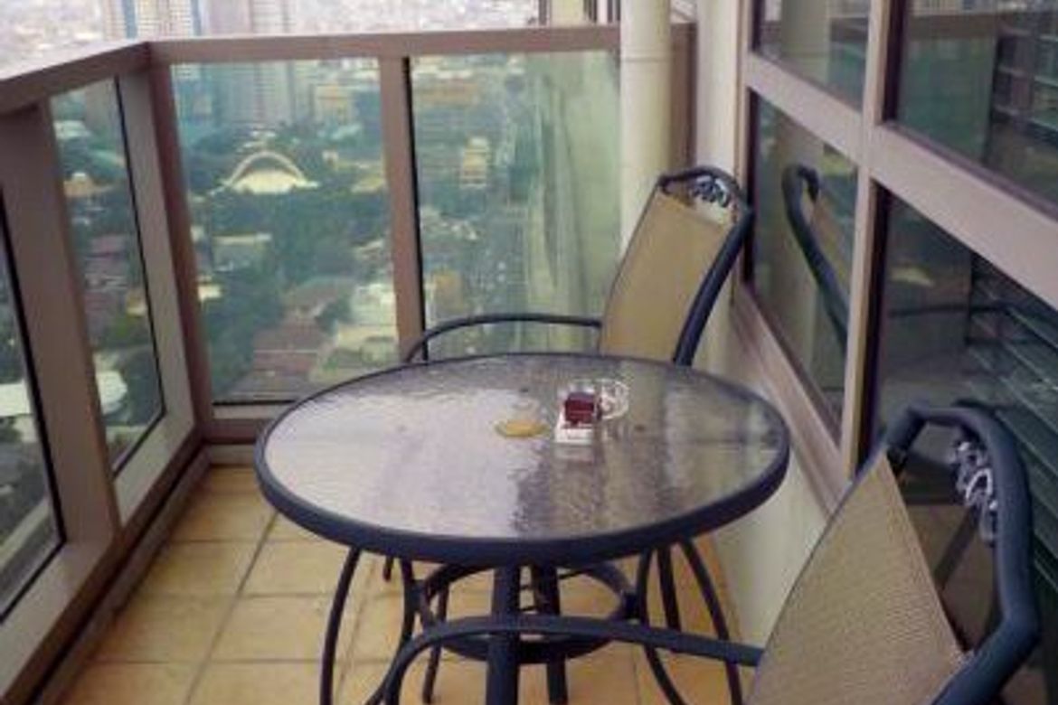 2 Bedroom Condo for Sale in One Shangri-La Place, Wack-Wack Greenhills, Mandaluyong, Metro Manila near MRT-3 Shaw Boulevard – photo 8
