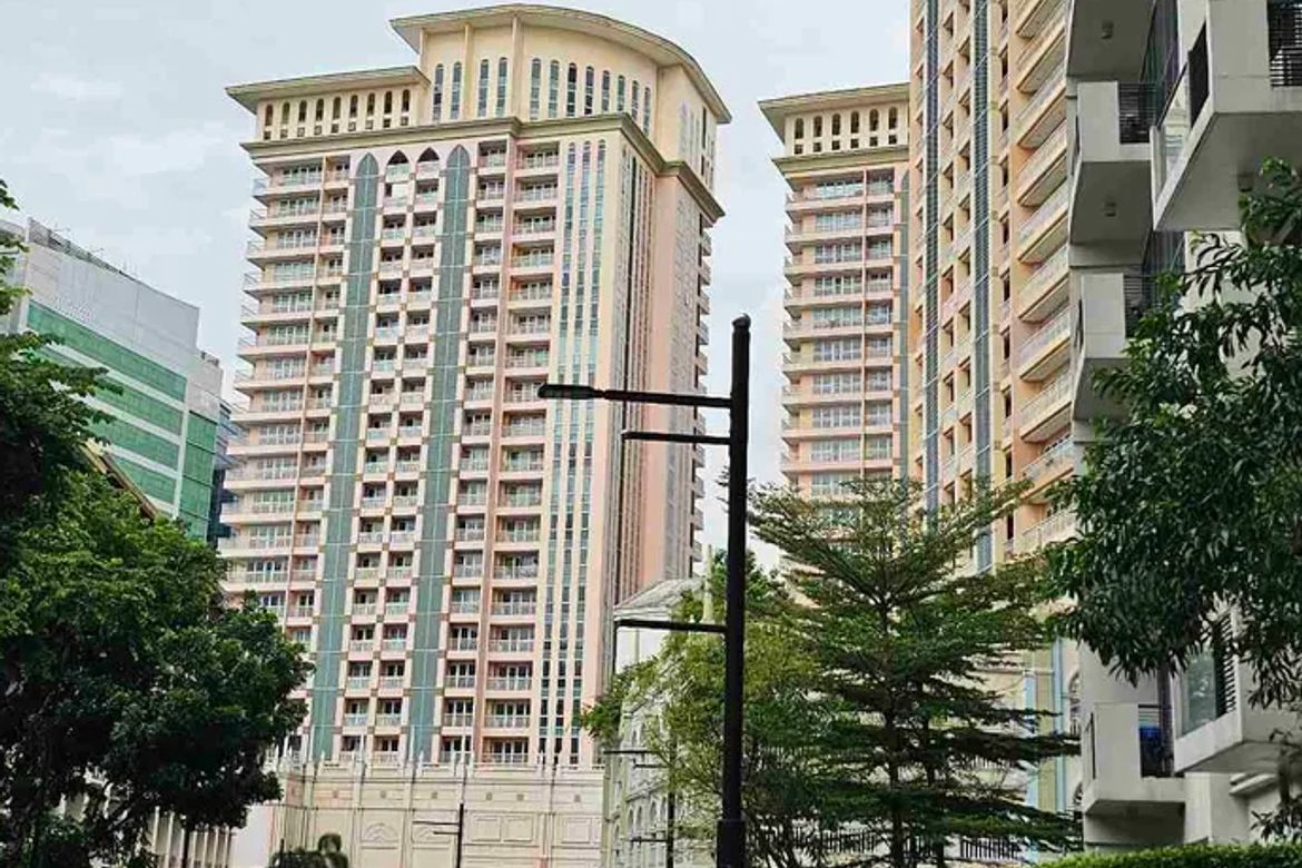 2 Bedroom Condo for Sale in One Shangri-La Place, Wack-Wack Greenhills, Mandaluyong, Metro Manila near MRT-3 Shaw Boulevard