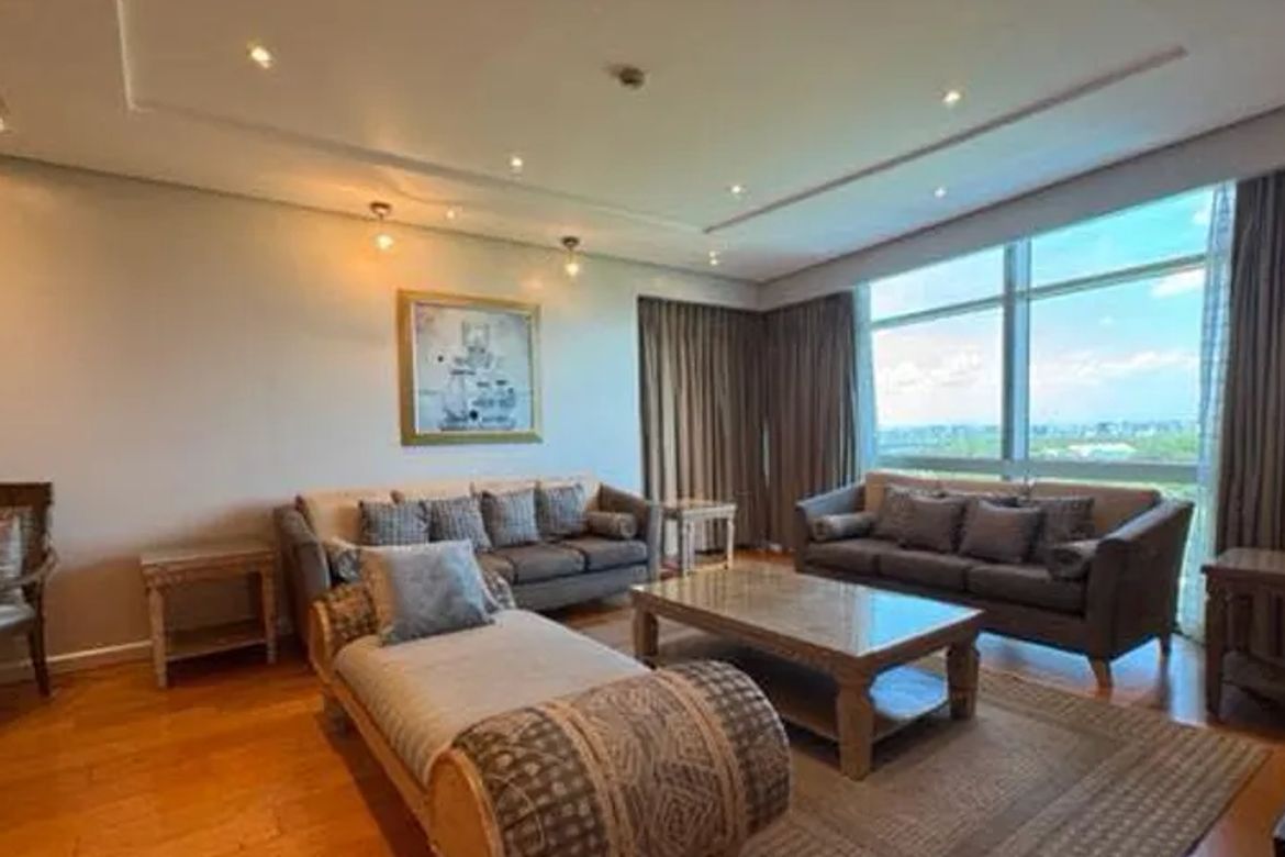 2 Bedroom Condo for Sale in One Shangri-La Place, Wack-Wack Greenhills, Mandaluyong, Metro Manila near MRT-3 Shaw Boulevard – photo 3