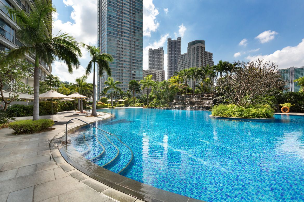 2 Bedroom Condo for Sale in One Shangri-La Place, Wack-Wack Greenhills, Mandaluyong, Metro Manila near MRT-3 Shaw Boulevard – photo 3