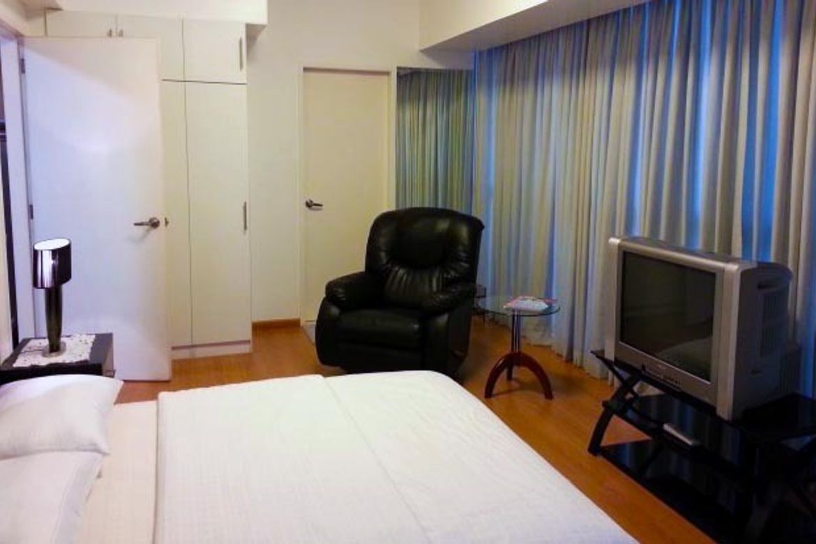 2 Bedroom Condo for Sale in One Shangri-La Place, Wack-Wack Greenhills, Mandaluyong, Metro Manila near MRT-3 Shaw Boulevard – photo 3