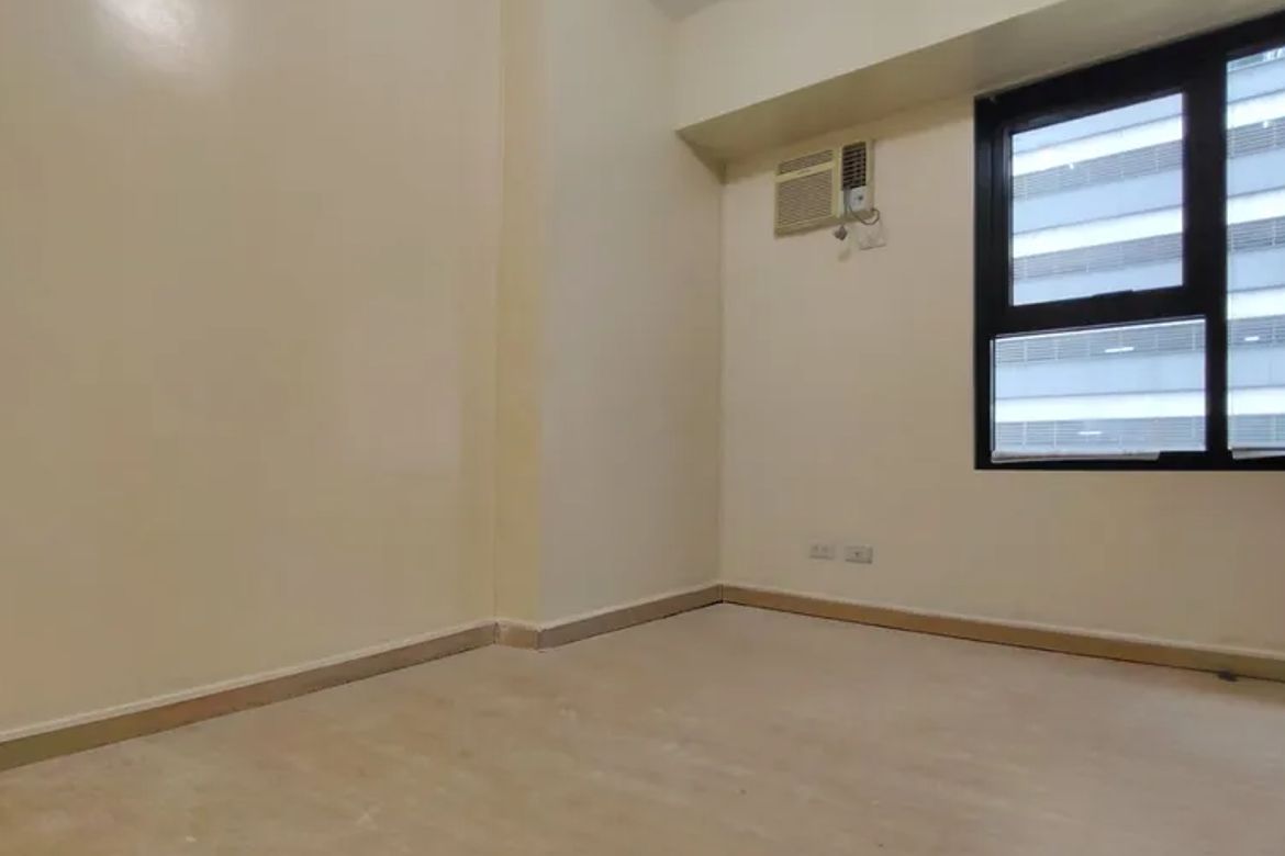 2 Bedroom Condo for Sale in One Shangri-La Place, Wack-Wack Greenhills, Mandaluyong, Metro Manila near MRT-3 Shaw Boulevard – photo 8