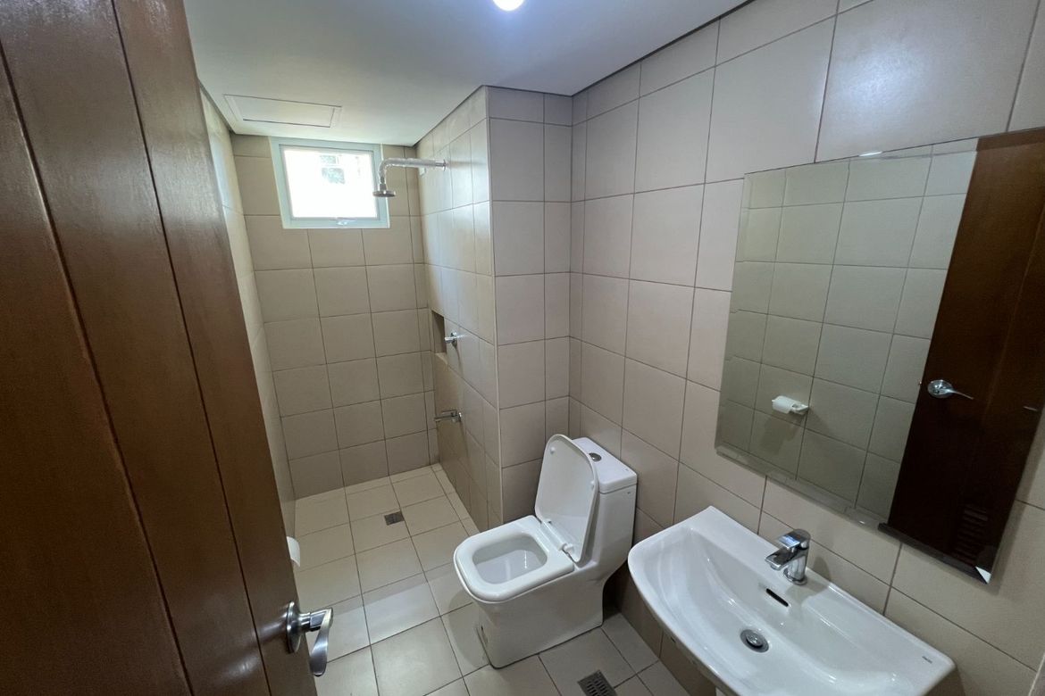 2 Bedroom Condo for Sale in Palm Beach West, Barangay 76, Pasay, Metro Manila near LRT-1 Libertad – photo 6