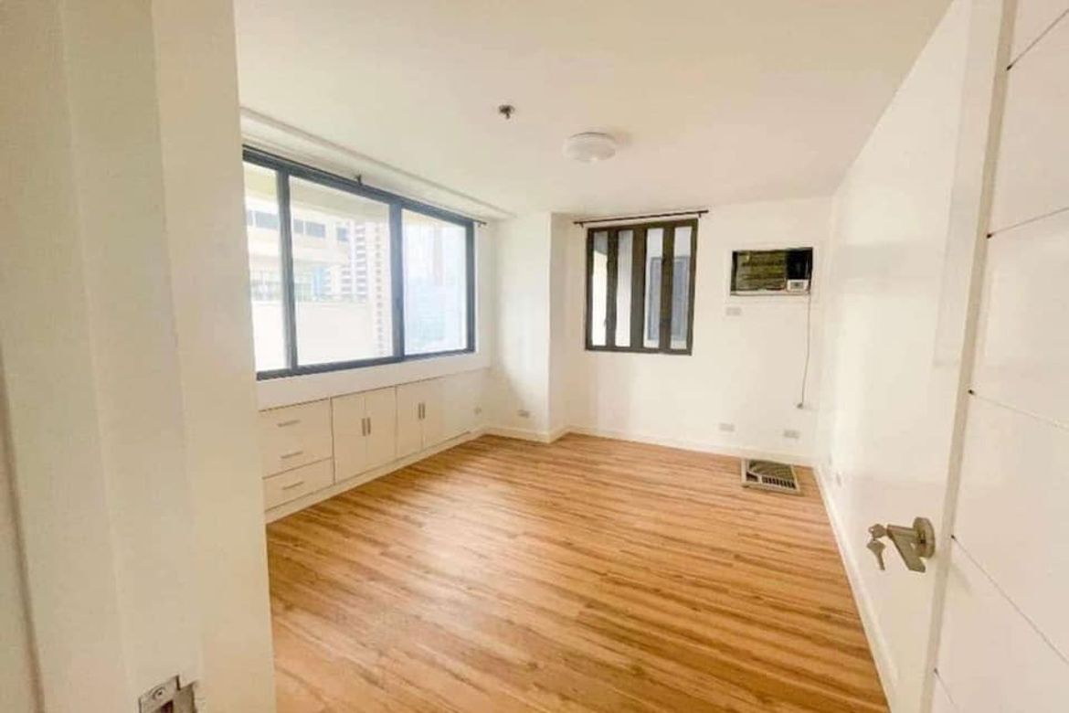 2 Bedroom Condo for Sale in Parc Royale, San Antonio, Pasig, Metro Manila near MRT-3 Ortigas – photo 6