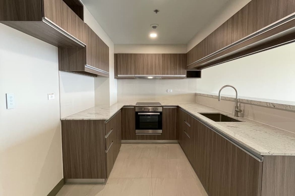 2 Bedroom Condo for Sale in Park McKinley West, BGC, Taguig – photo 8