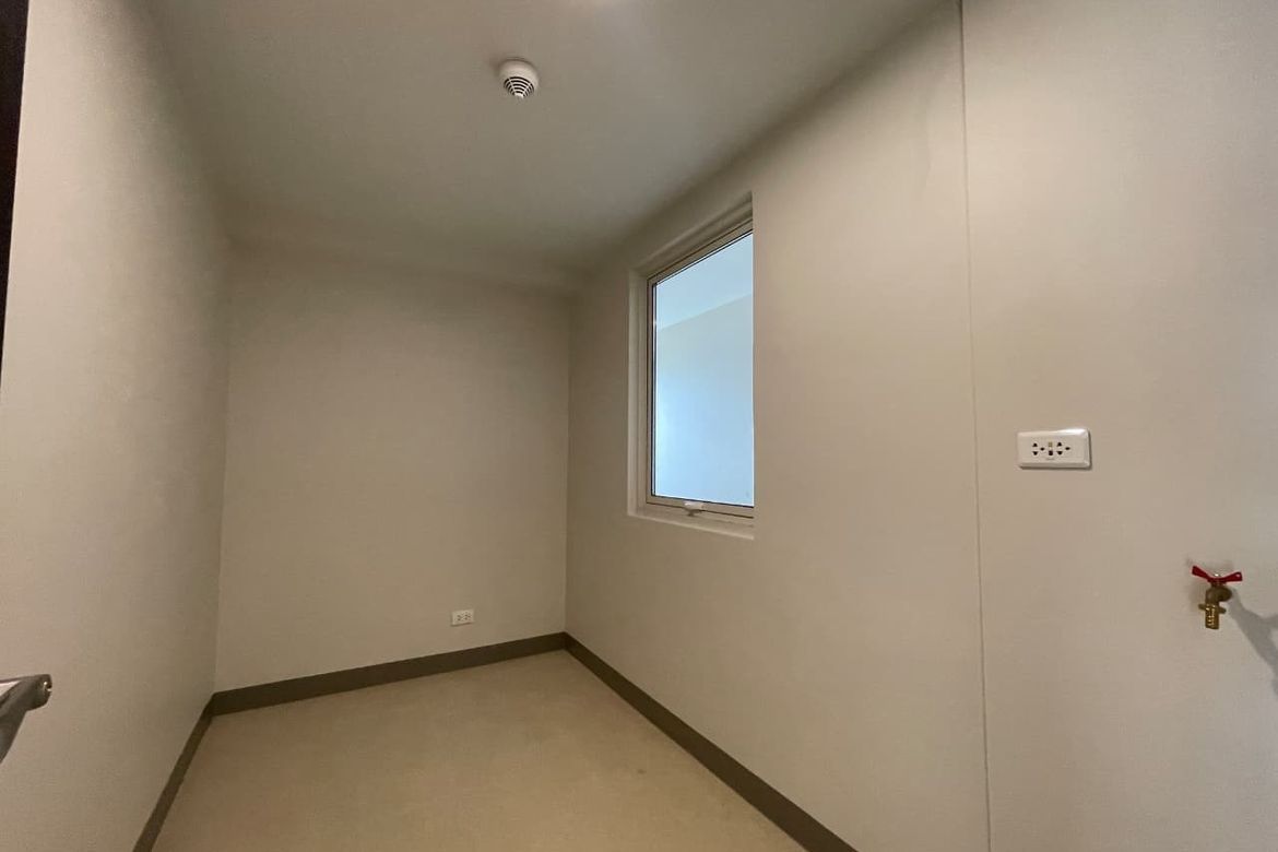 2 Bedroom Condo for Sale in Park McKinley West, BGC, Taguig – photo 12