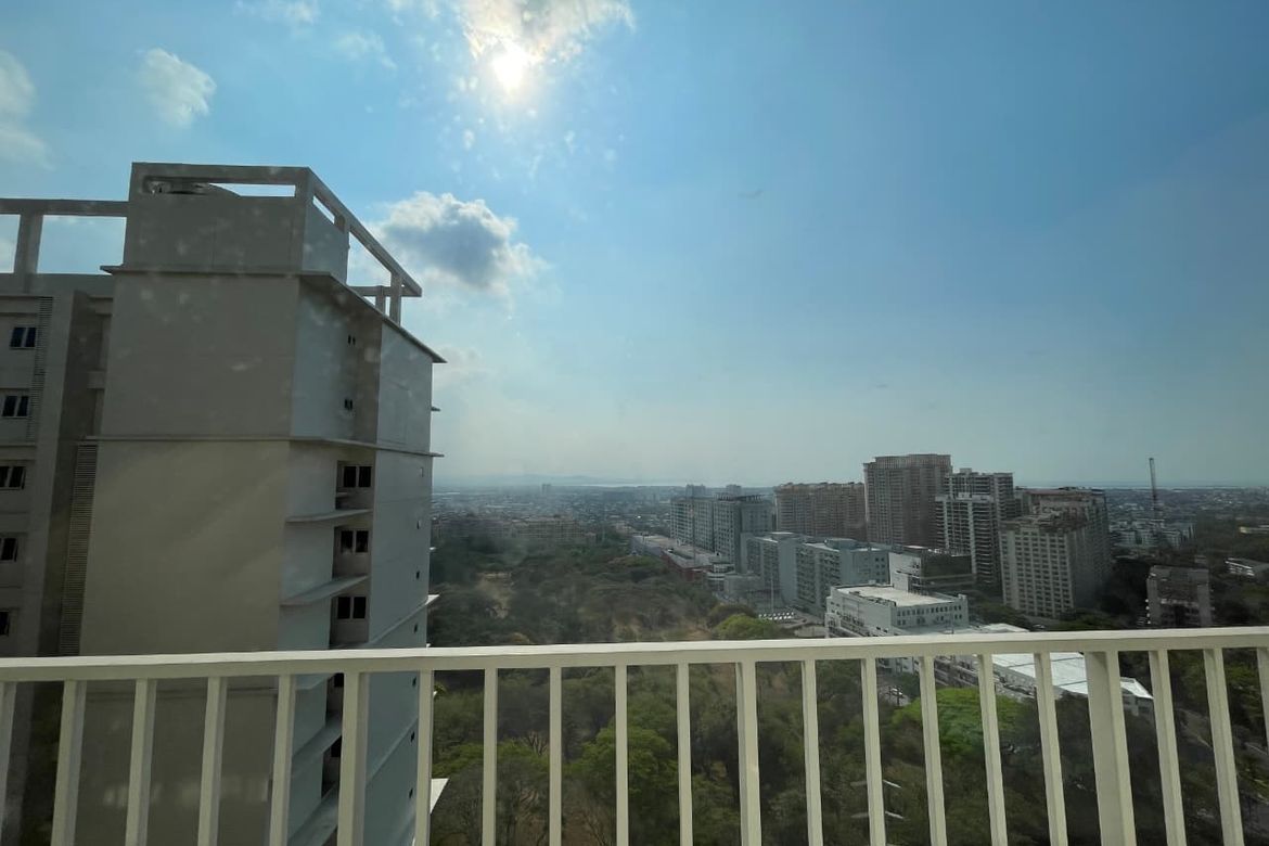 2 Bedroom Condo for Sale in Park McKinley West, BGC, Taguig – photo 16