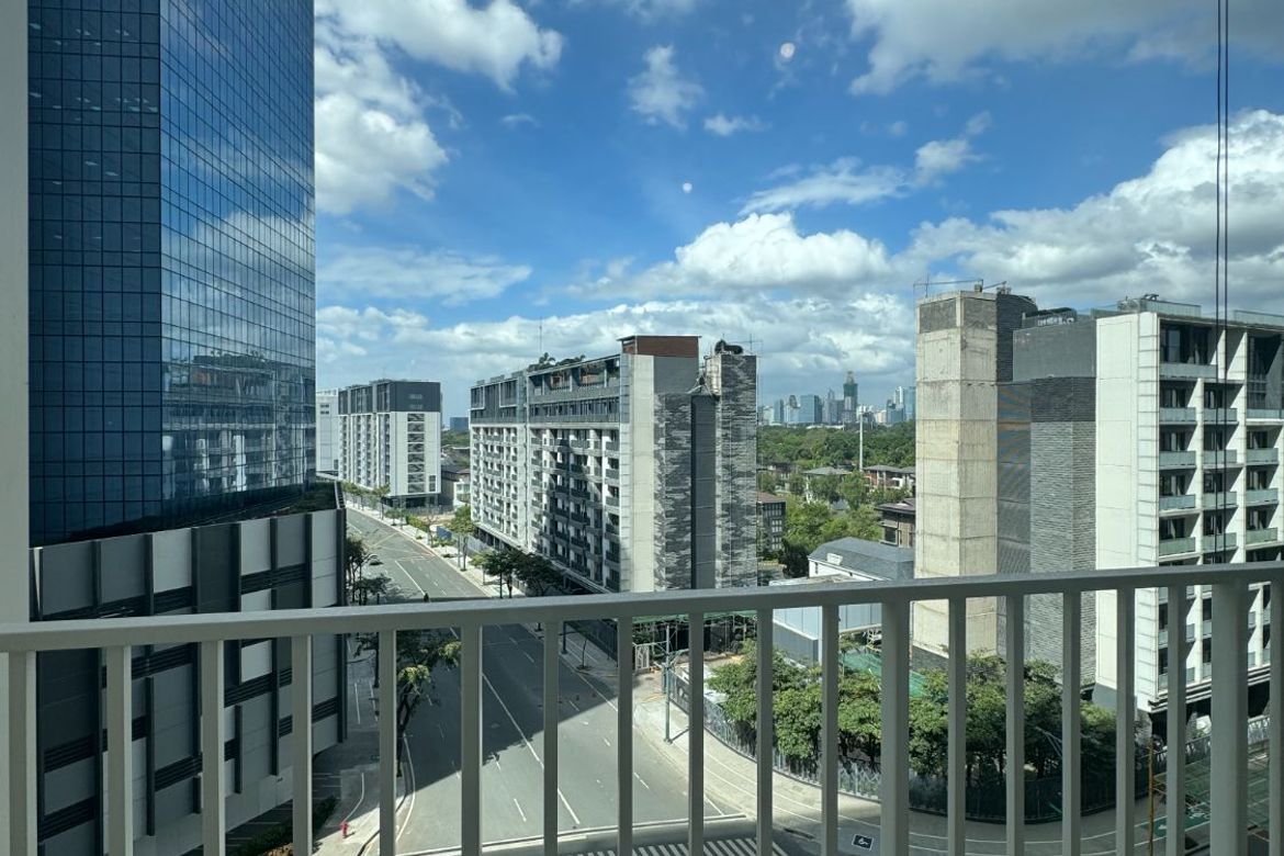 2 Bedroom Condo for Sale in Park McKinley West, BGC, Taguig – photo 3