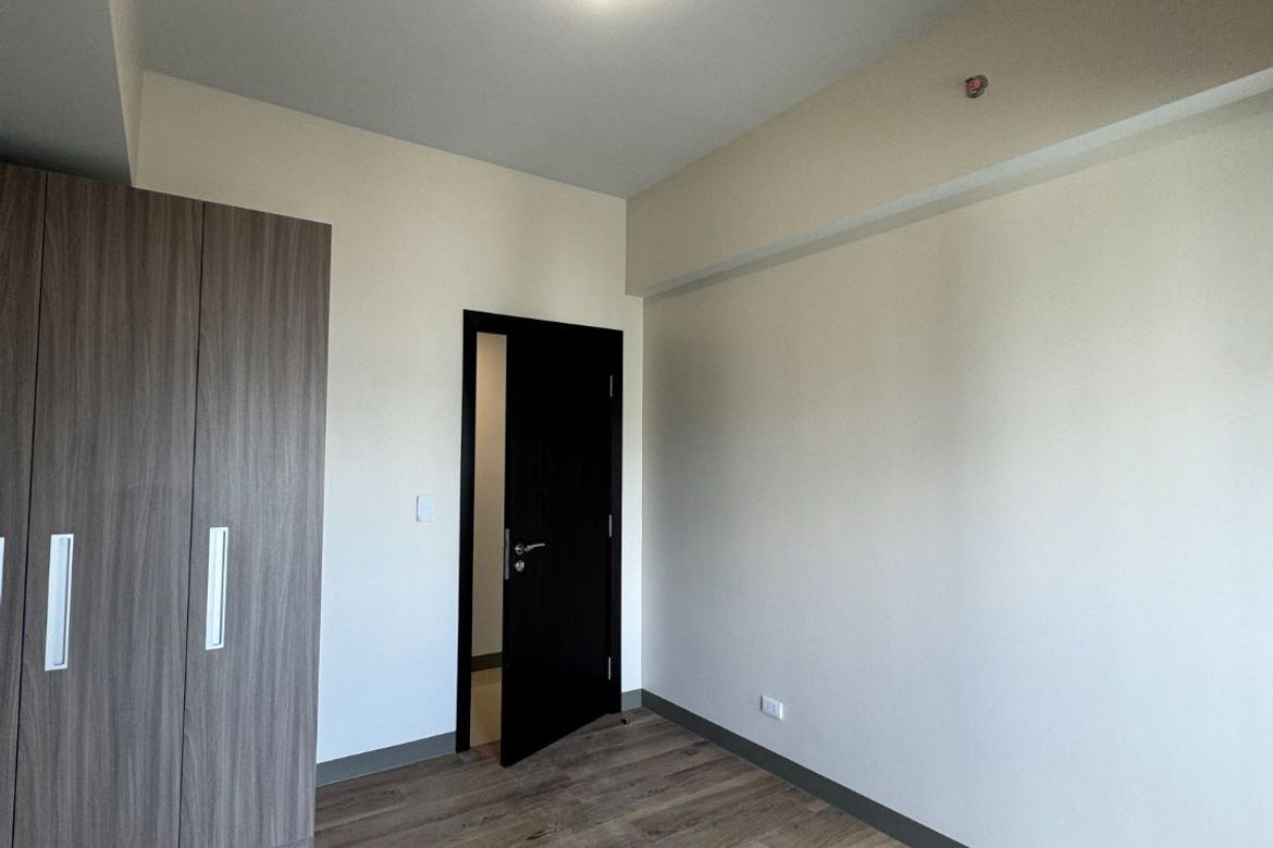 2 Bedroom Condo for Sale in Park McKinley West, BGC, Taguig – photo 9