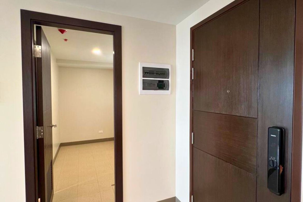 2 Bedroom Condo for Sale in Park McKinley West, BGC, Taguig – photo 9