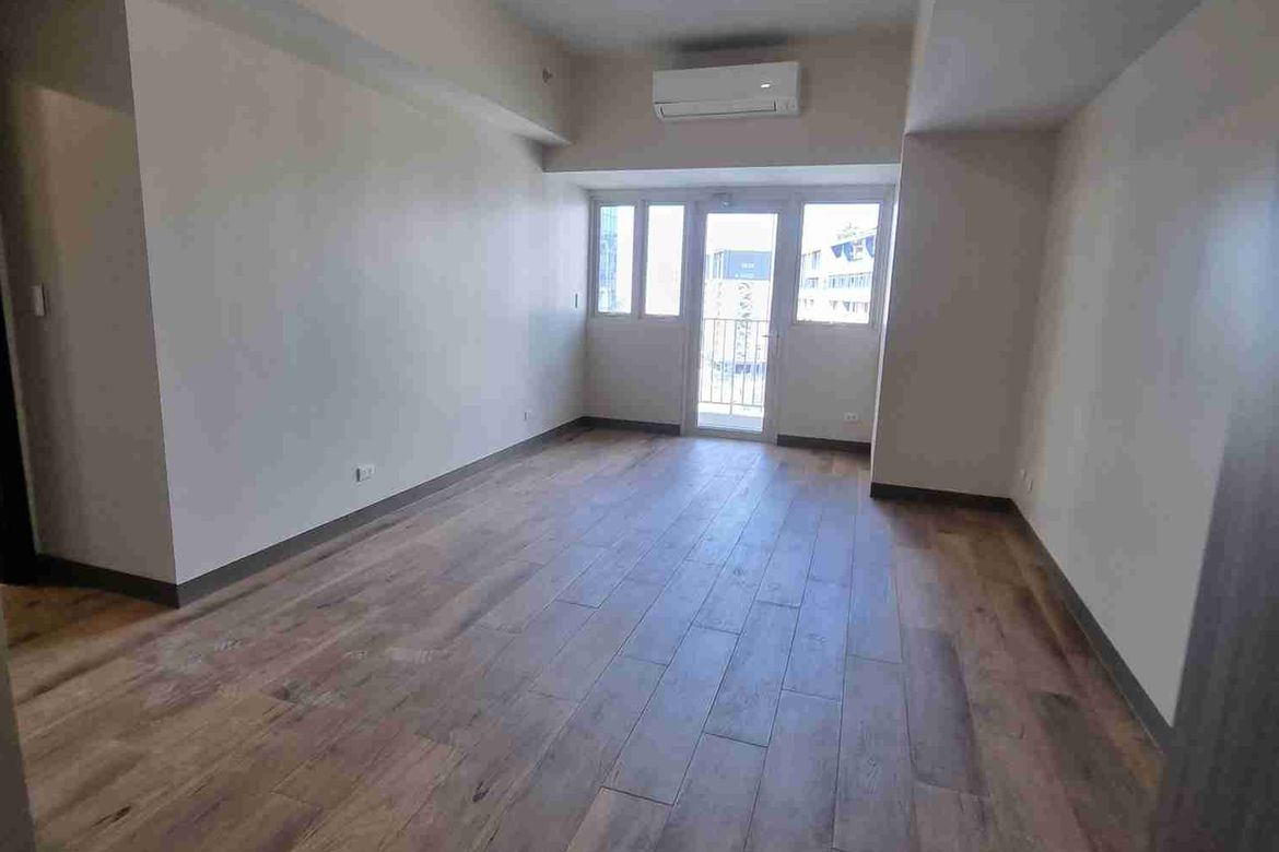 2 Bedroom Condo for Sale in Park McKinley West, BGC, Taguig – photo 4