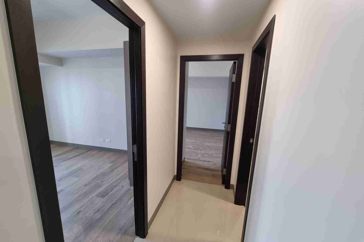 2 Bedroom Condo for Sale in Park McKinley West, BGC, Taguig – photo 7