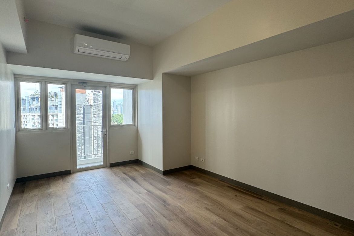 2 Bedroom Condo for Sale in Park McKinley West, BGC, Taguig – photo 7
