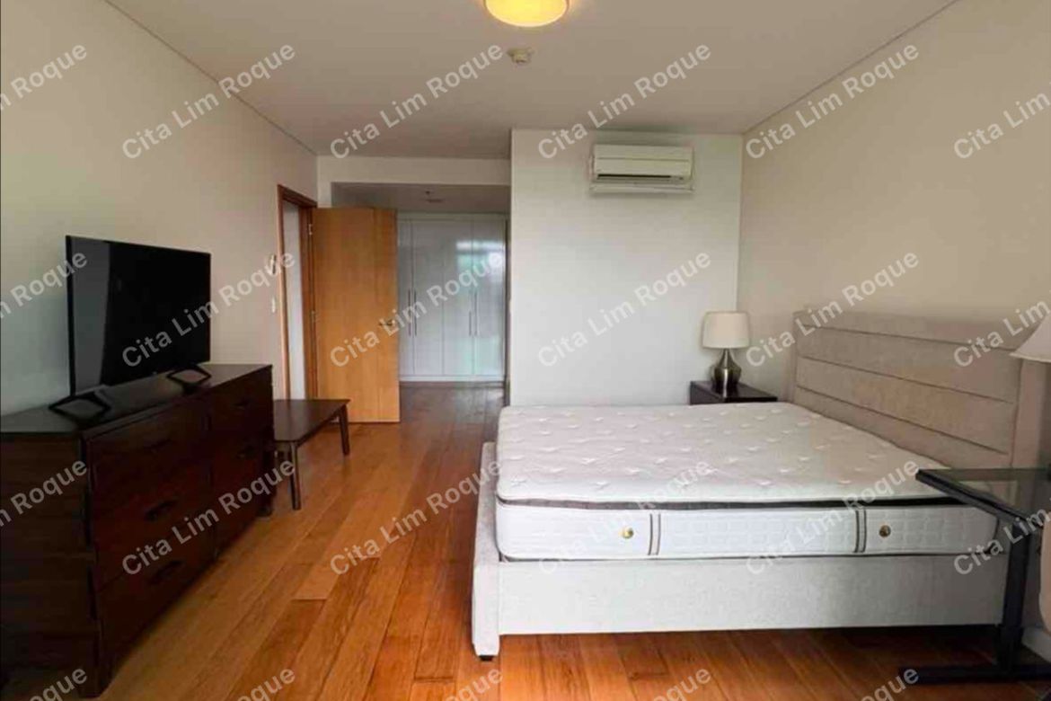 2 Bedroom Condo for Sale in Park Terraces, San Lorenzo, Makati City near MRT-3 Ayala – photo 7