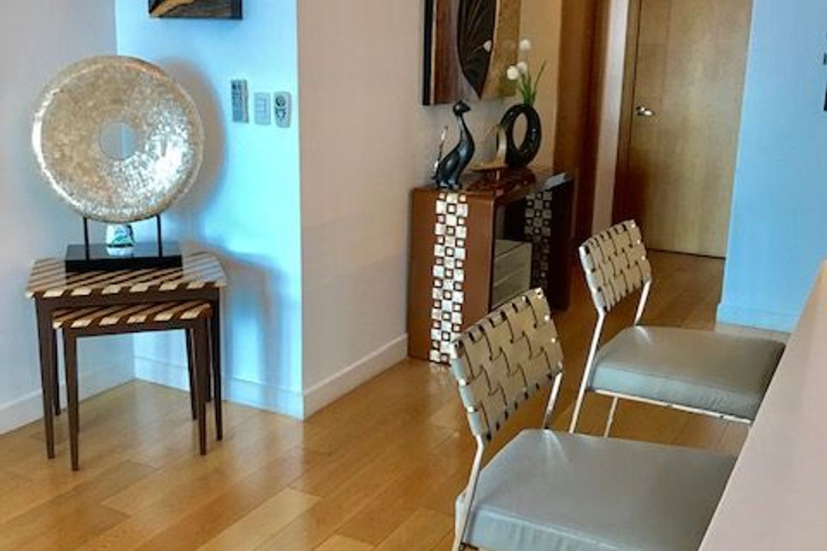 2 Bedroom Condo for Sale in Park Terraces, San Lorenzo, Makati City near MRT-3 Ayala – photo 6