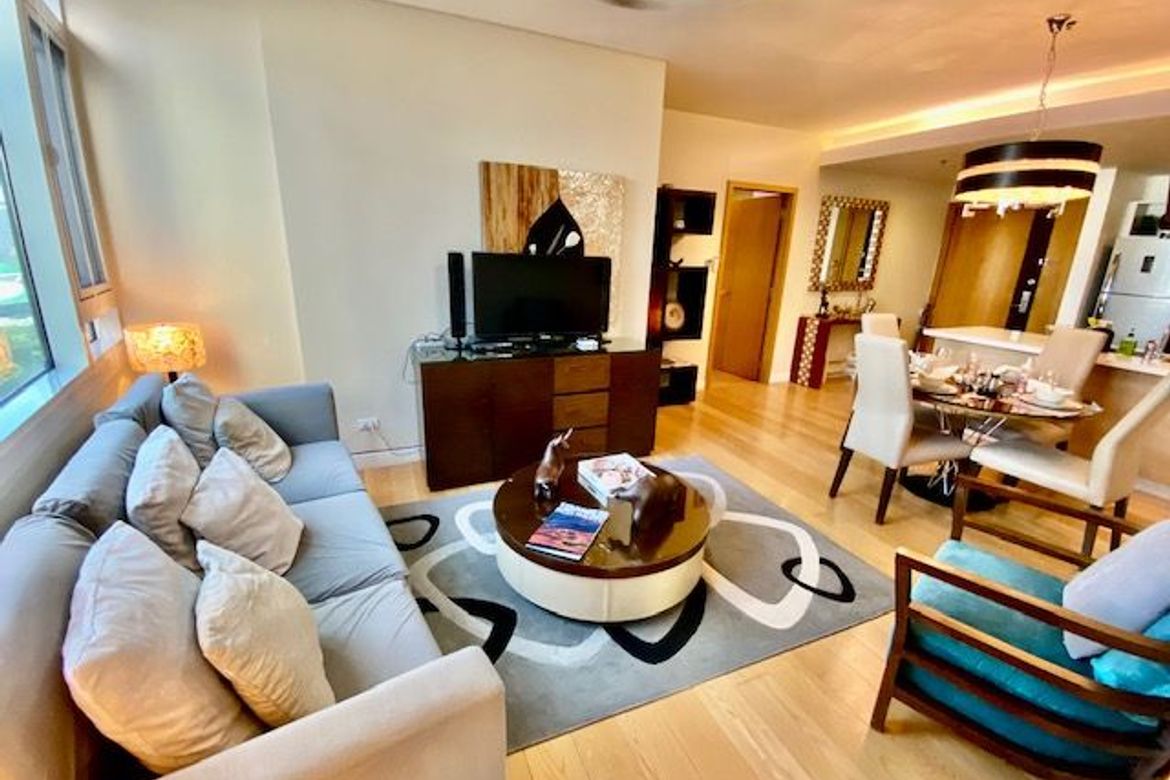2 Bedroom Condo for Sale in Park Terraces, San Lorenzo, Makati City near MRT-3 Ayala – photo 2