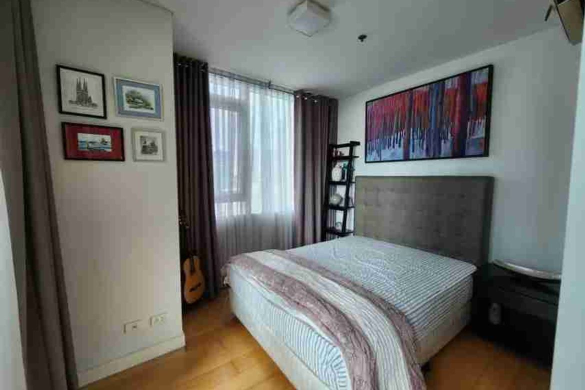 2 Bedroom Condo for Sale in Park Terraces, San Lorenzo, Makati, Metro Manila near MRT-3 Ayala – photo 6