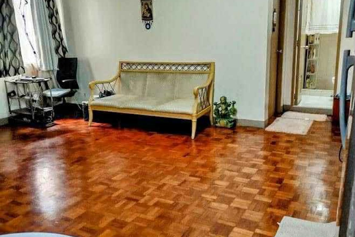 2 Bedroom Condo for Sale in Pio Del Pilar, Makati, Metro Manila