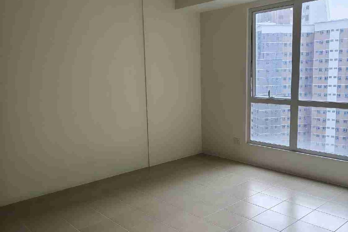2 Bedroom Condo for Sale in Pioneer Woodlands, Barangka Ilaya, Mandaluyong, Metro Manila near MRT-3 Boni – photo 3