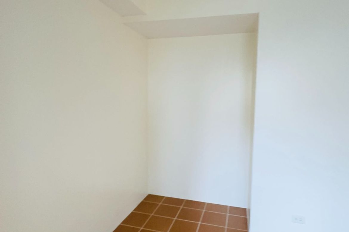 2 Bedroom Condo for Sale in Pioneer Woodlands, Barangka Ilaya, Mandaluyong, Metro Manila near MRT-3 Boni – photo 6