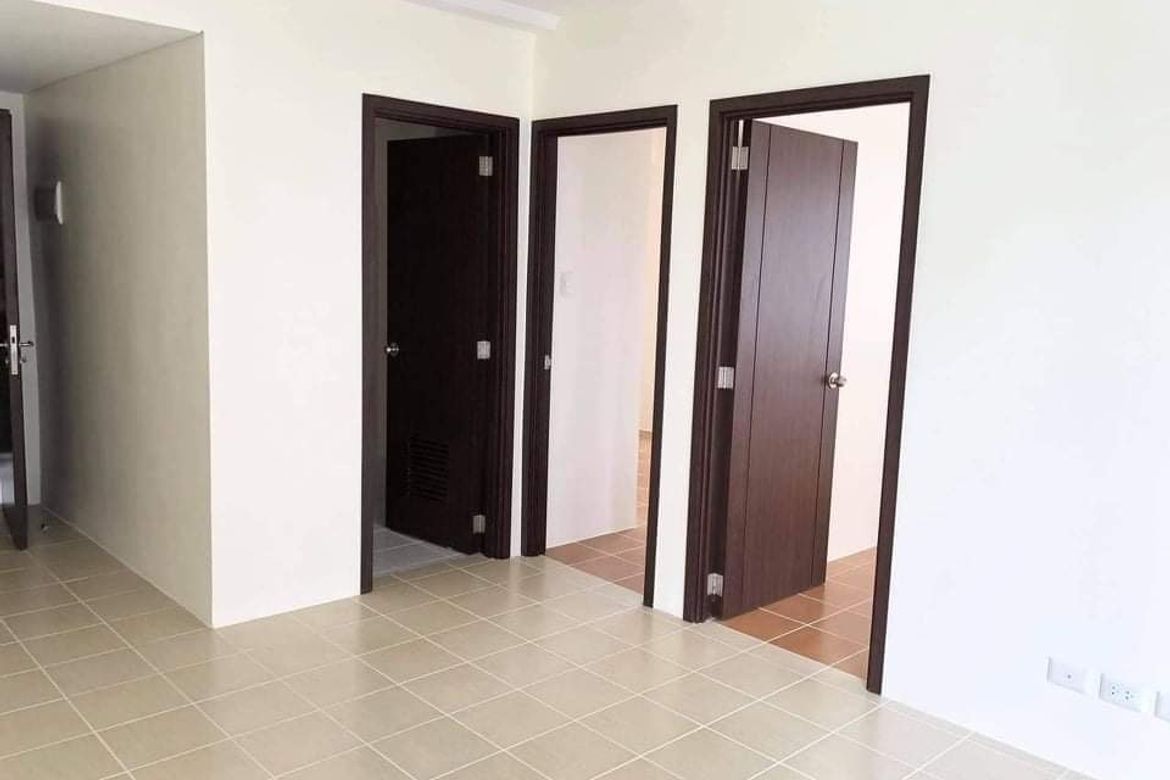 2 Bedroom Condo for Sale in Pioneer Woodlands, Barangka Ilaya, Mandaluyong, Metro Manila near MRT-3 Boni – photo 5
