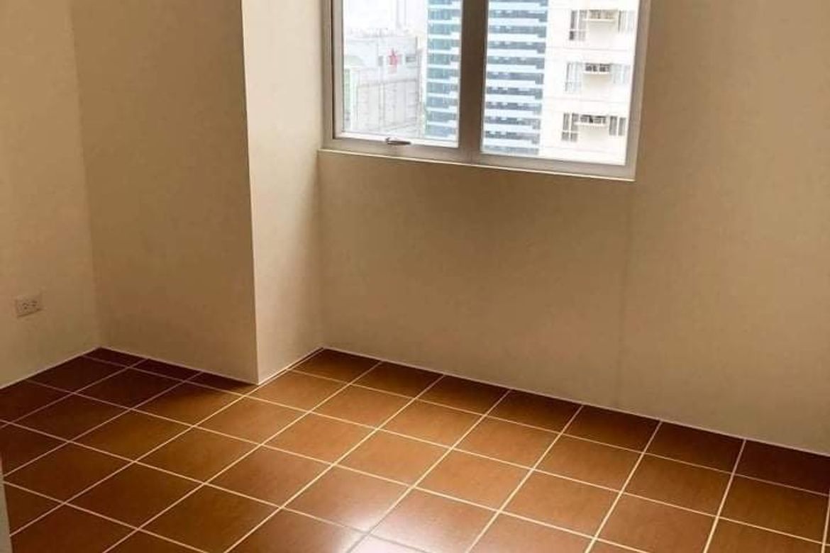2 Bedroom Condo for Sale in Pioneer Woodlands, Barangka Ilaya, Mandaluyong, Metro Manila near MRT-3 Boni – photo 8