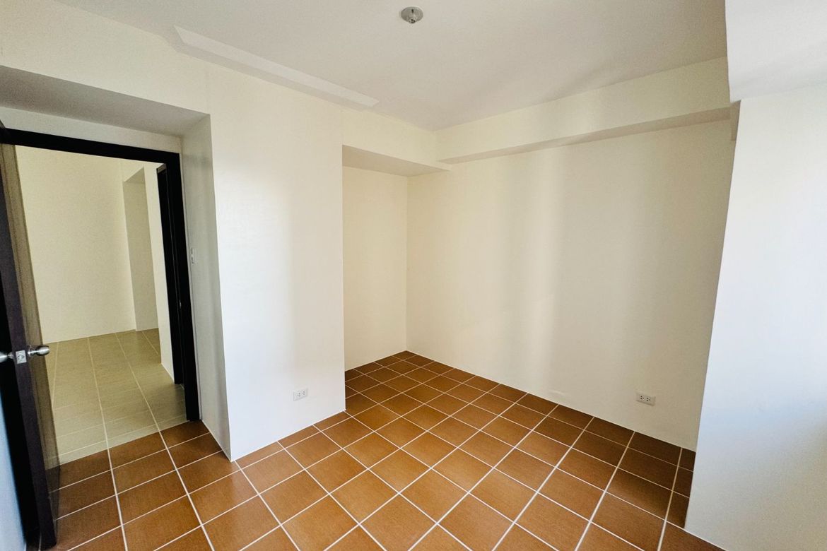 2 Bedroom Condo for Sale in Pioneer Woodlands, Barangka Ilaya, Mandaluyong, Metro Manila near MRT-3 Boni – photo 7