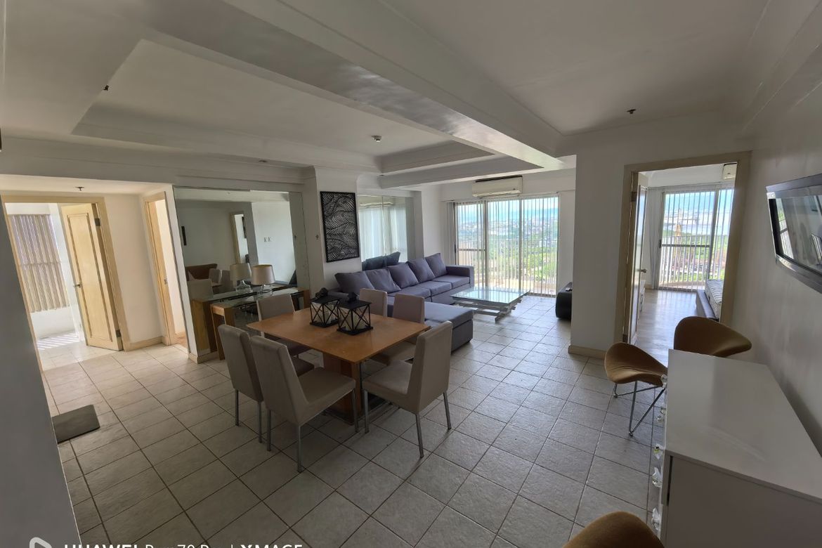 2 Bedroom Condo for Sale in Punta Engaño, Lapu-Lapu, Cebu