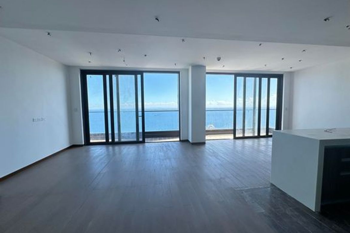 2 Bedroom Condo for Sale in Punta Engaño, Lapu-Lapu, Cebu – photo 4