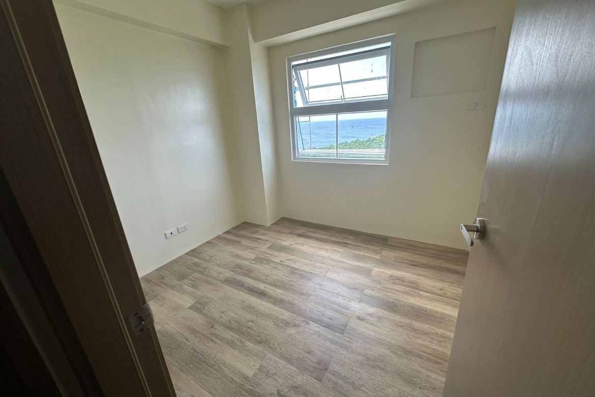 2 Bedroom Condo for Sale in Punta Engaño, Lapu-Lapu, Cebu – photo 3