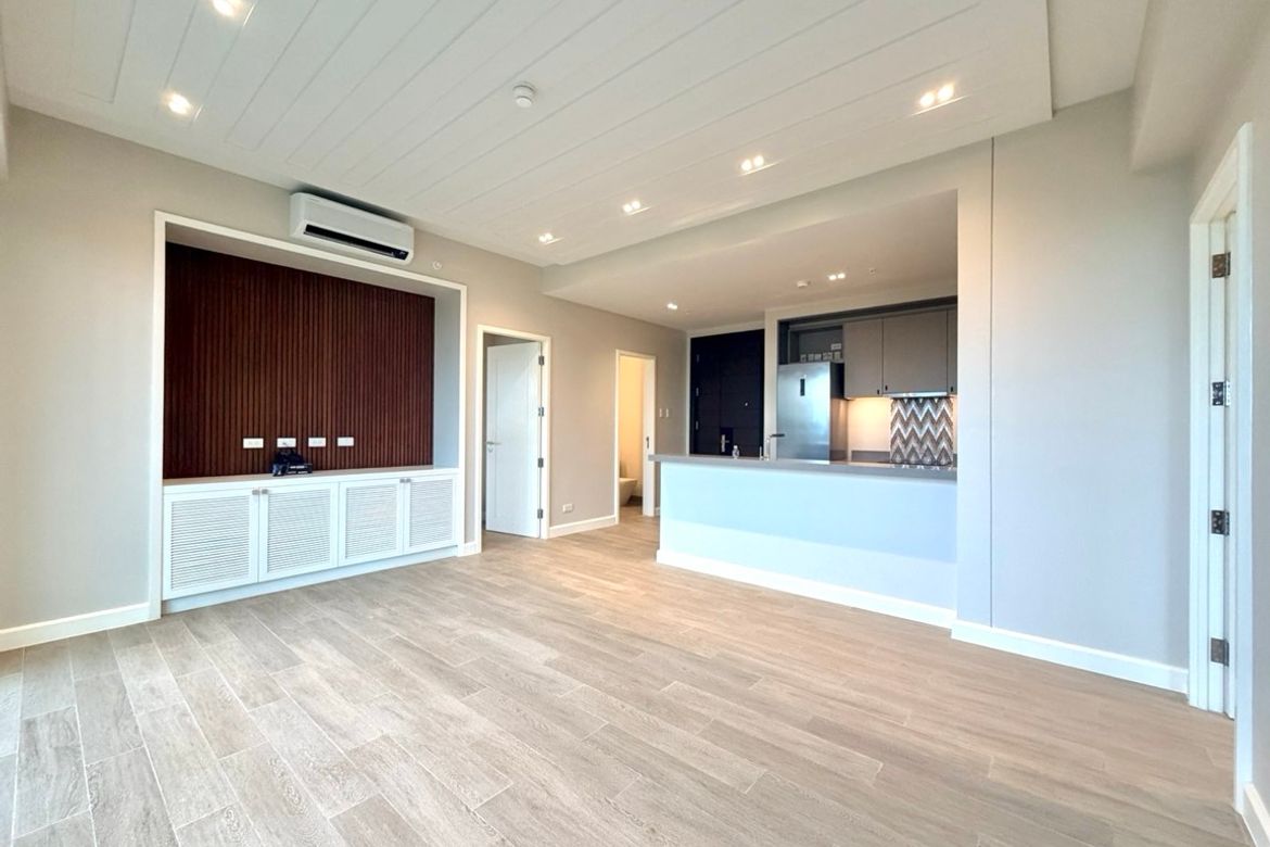 2 Bedroom Condo for Sale in Punta Engaño, Lapu-Lapu, Cebu